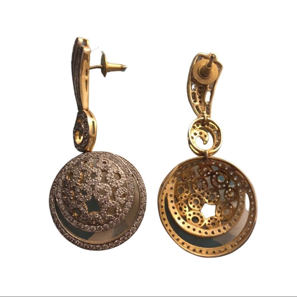 Stunning Earrings! - Picture 4 of 10